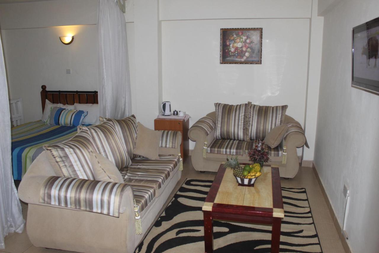 Meru Paramount Hotel Exterior foto