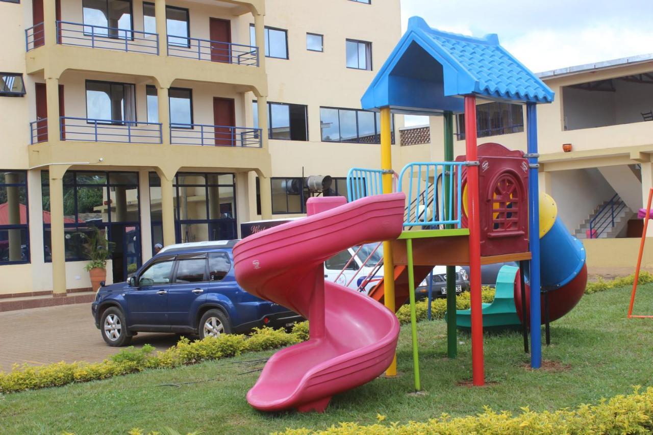 Meru Paramount Hotel Exterior foto