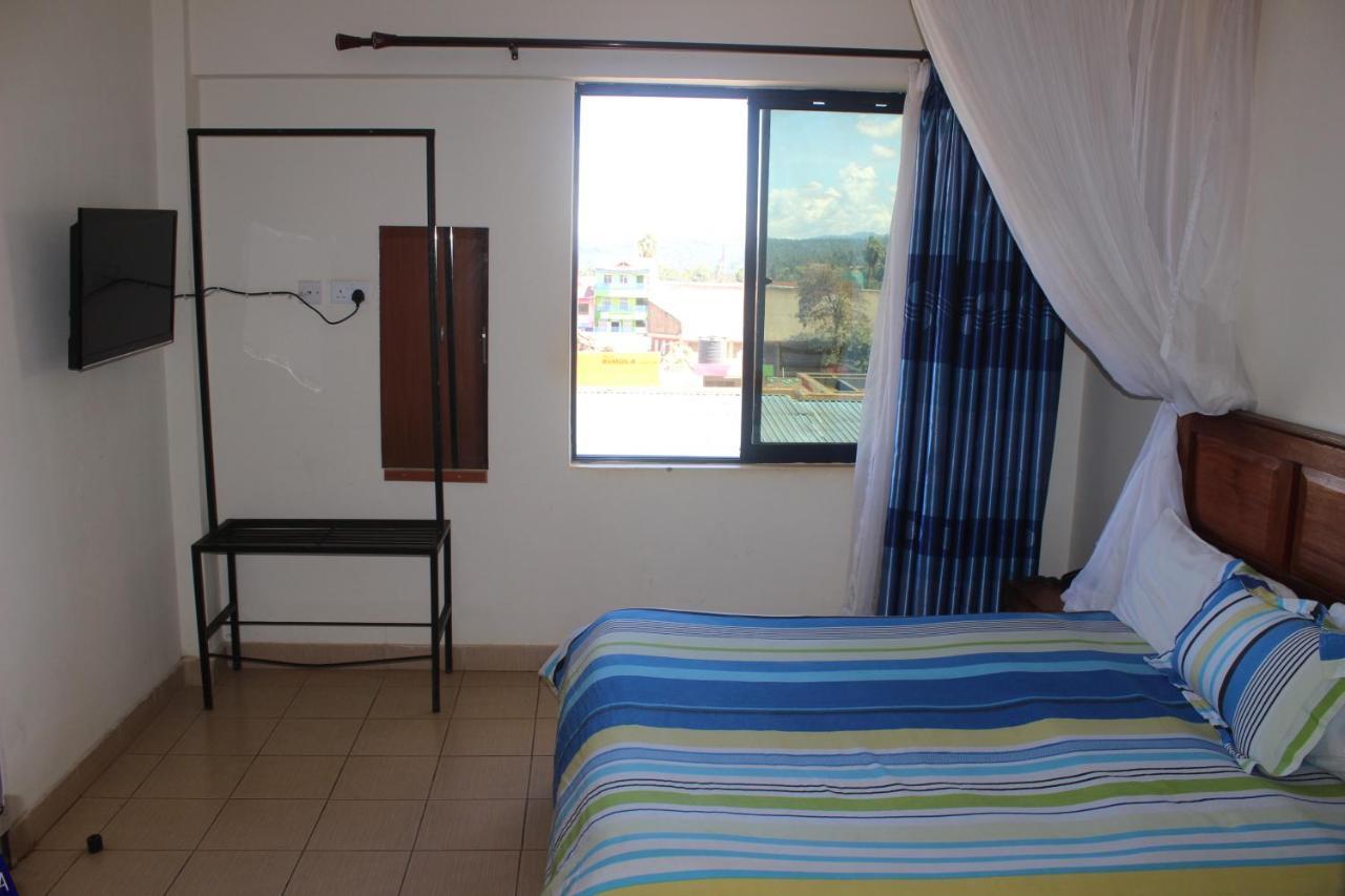 Meru Paramount Hotel Exterior foto